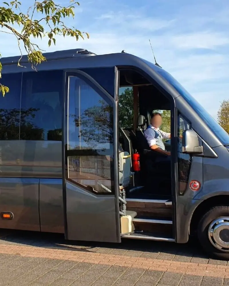 modelspoorbeurs-luxe-vip-bus-vervoer